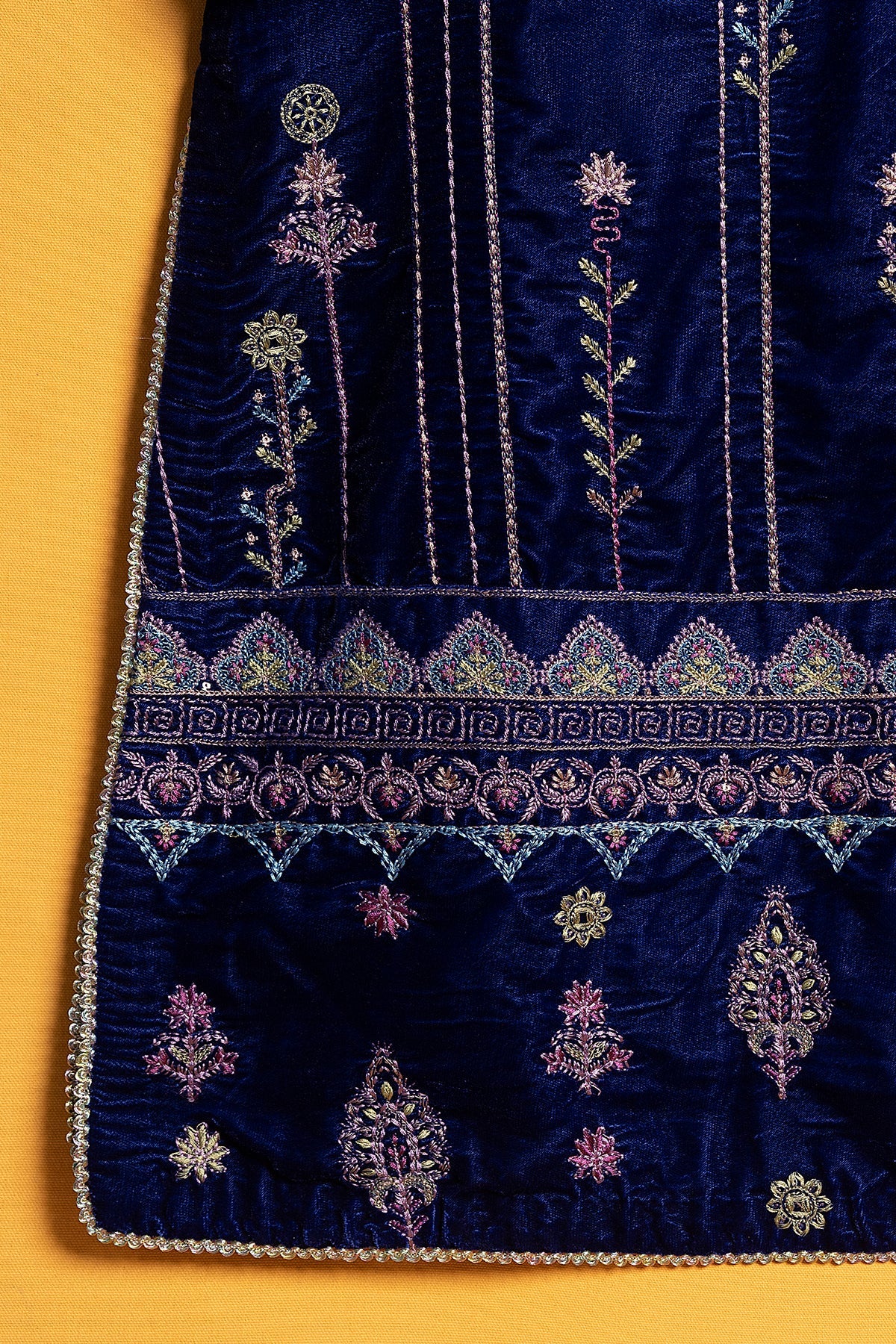 "LOKINA" Embroidered Velvet Shirt - Image 3