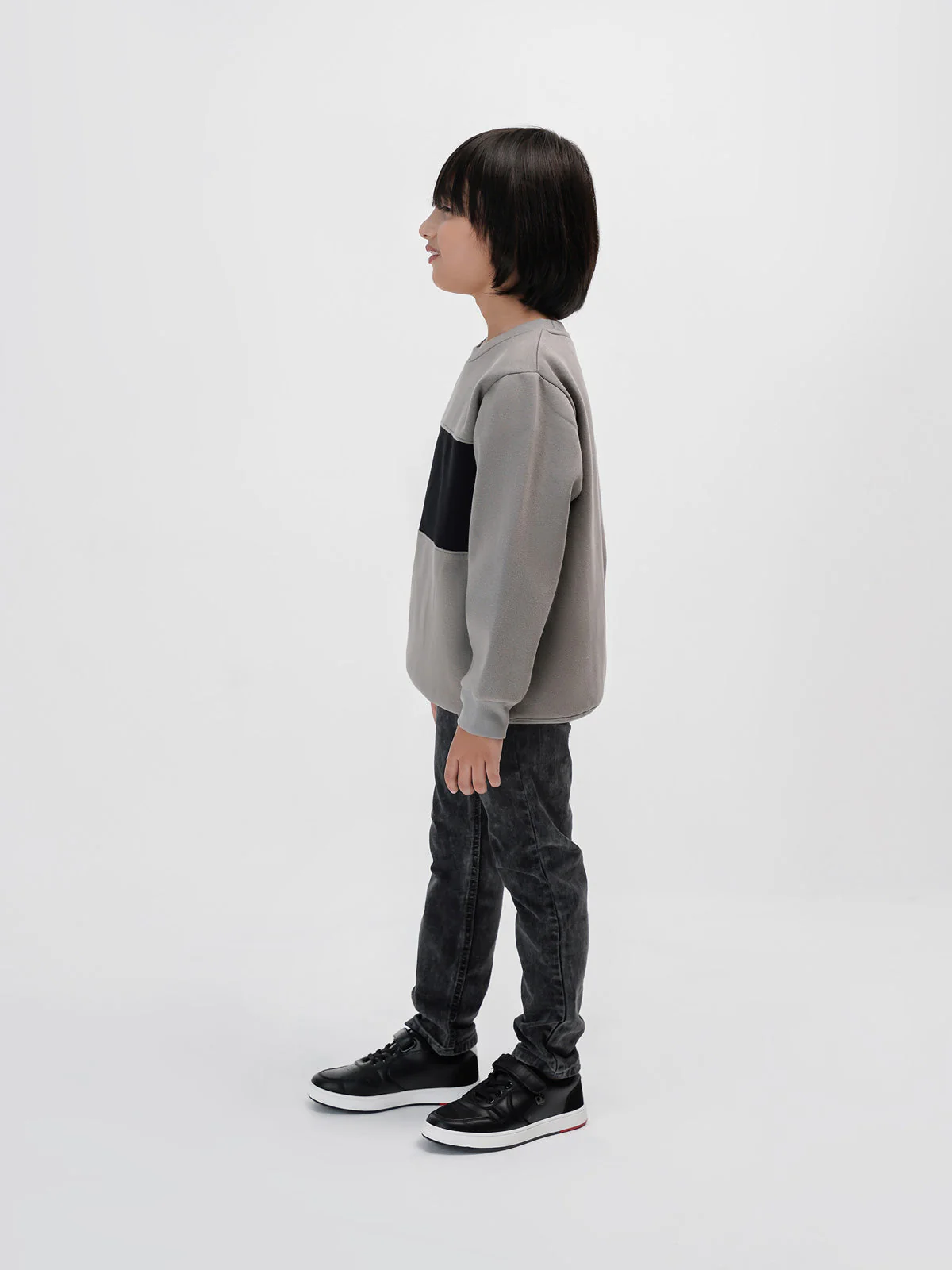 "ZAVI" Stylish Staright Denim Pant - Image 3