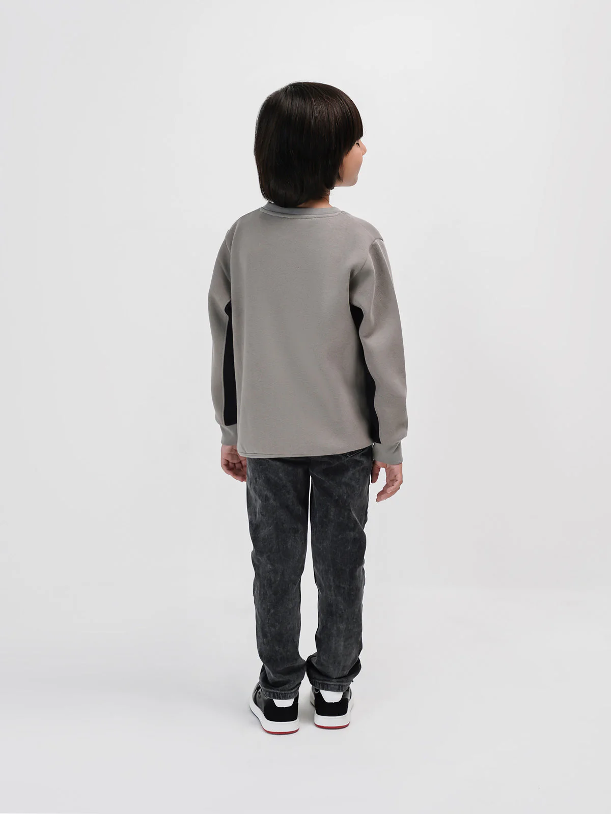 "ZAVI" Stylish Staright Denim Pant - Image 4